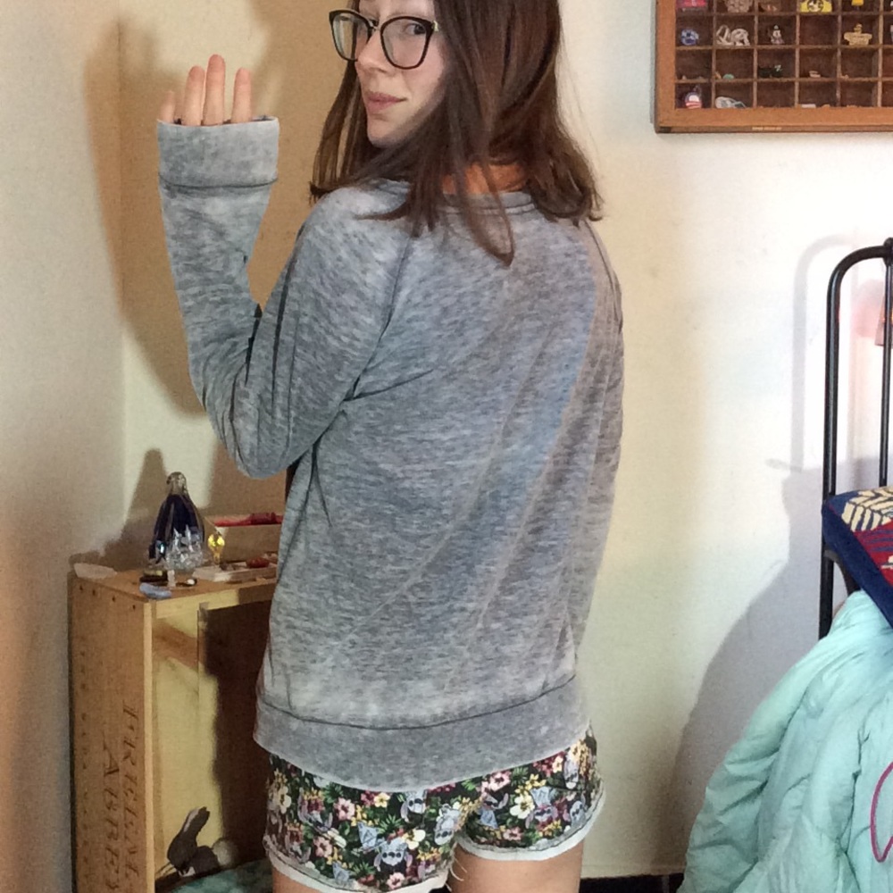 Snow White Sweatshirt Long Sleeve Disney - Picture 3 of 7